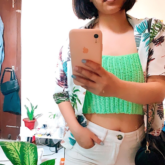 Trendy Tropical Shirt. - Picture 5 of 5